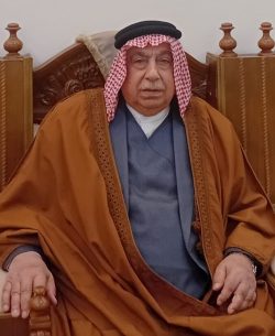 الشيخ علي محمود الهاشم العكيدي مواليد 1949 شيخ قبيله العكيدات